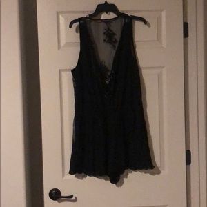 Lace romper v neck with tie